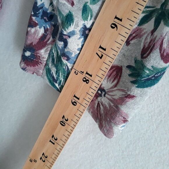 B I Gear Sport Shirt Top Womens 24W Gray Floral Long Sleeve - Picture 7 of 10